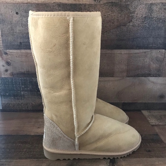 Ugg Boots Woman’s Size 5 NWOT - Picture 4 of 9